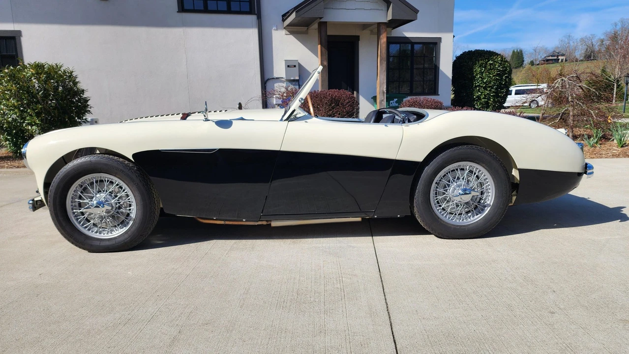 1956 Austin-Healey 100 - Image 6 of 31