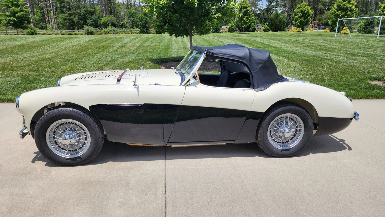 1956 Austin-Healey 100 - Image 19 of 31