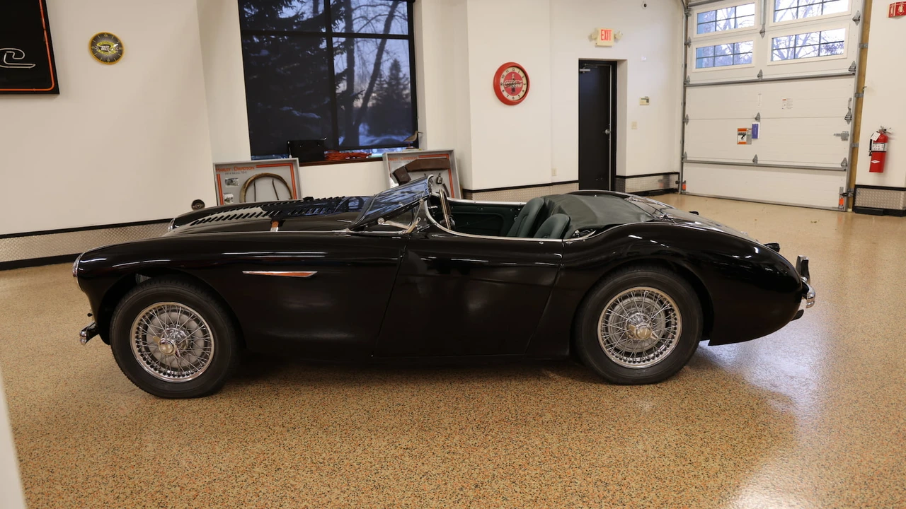 1956 Austin-Healey 100 - Image 2 of 29