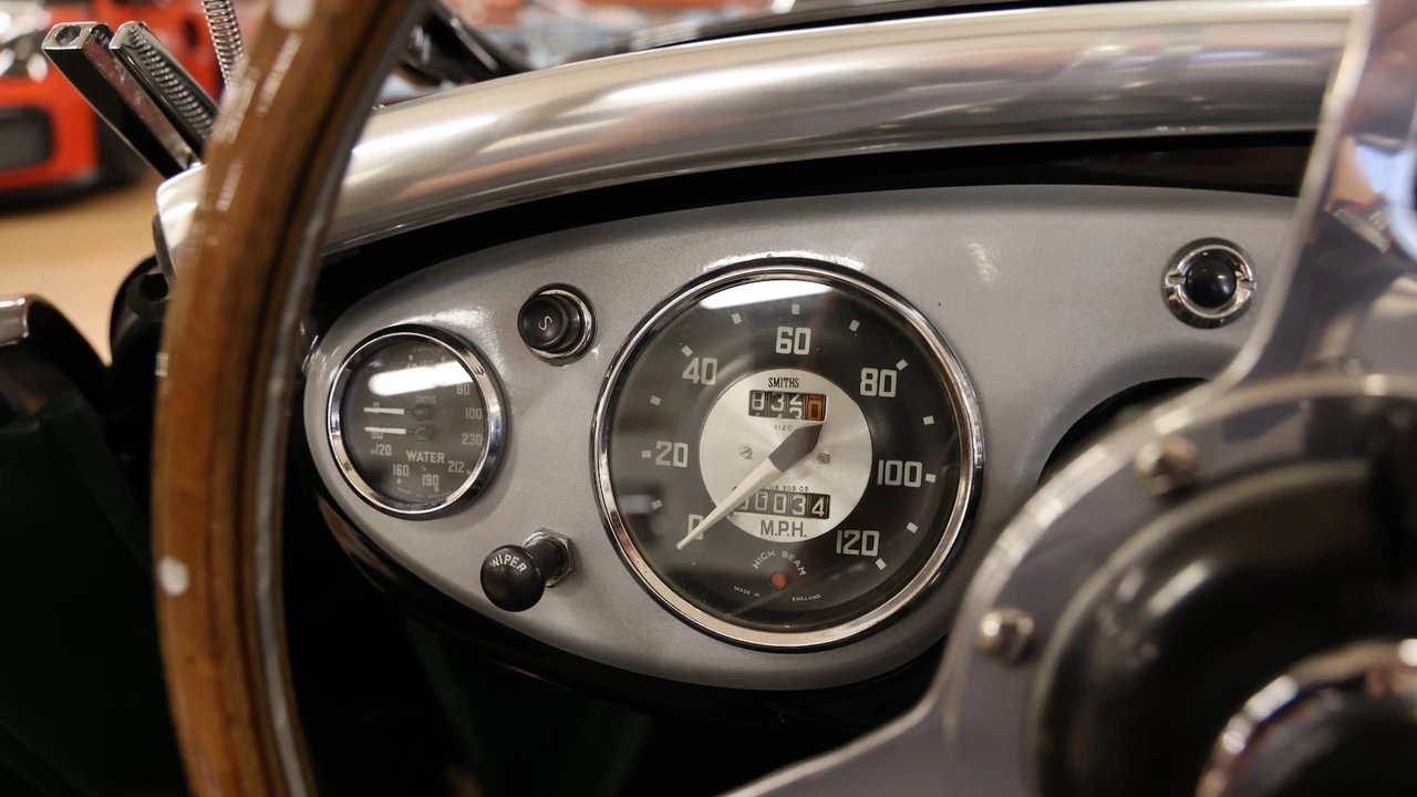 1956 Austin-Healey 100 - Image 16 of 29