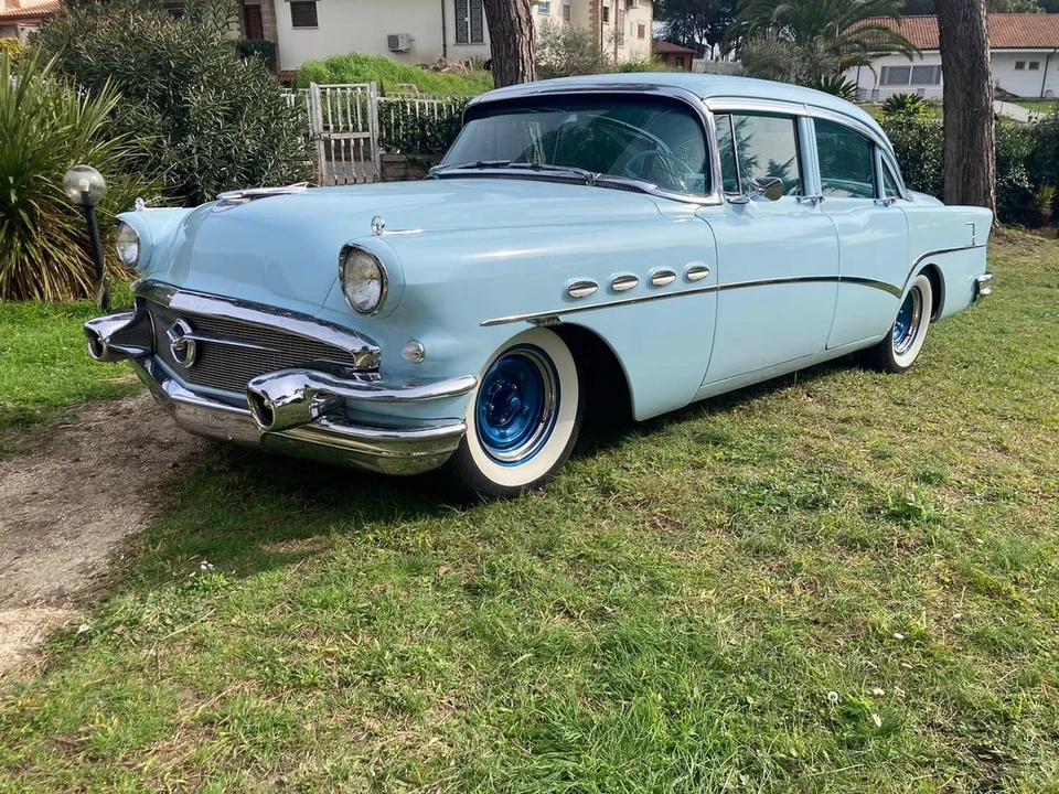 1956 Buick Roadmaster - Image 3 of 30