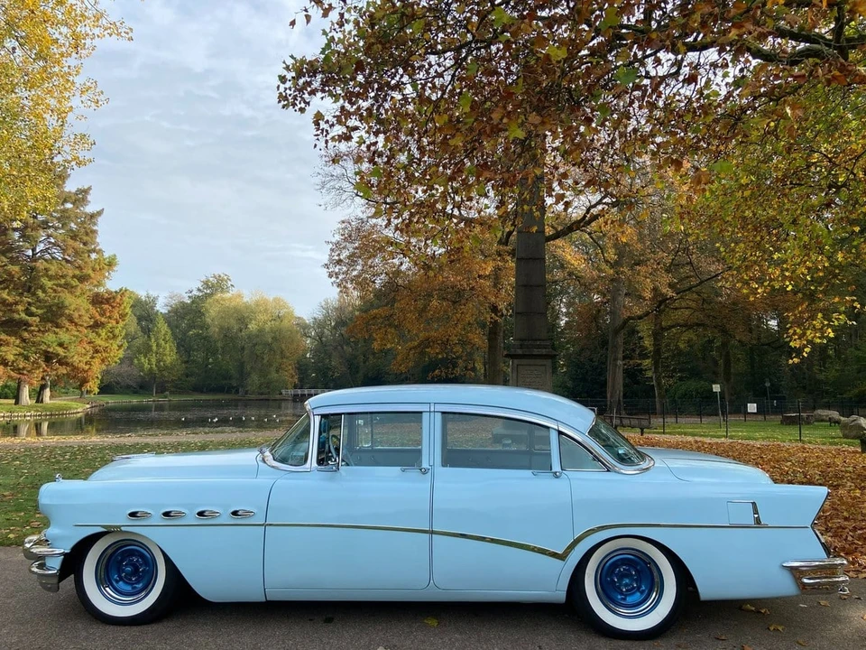 1956 Buick Roadmaster - Image 8 of 30