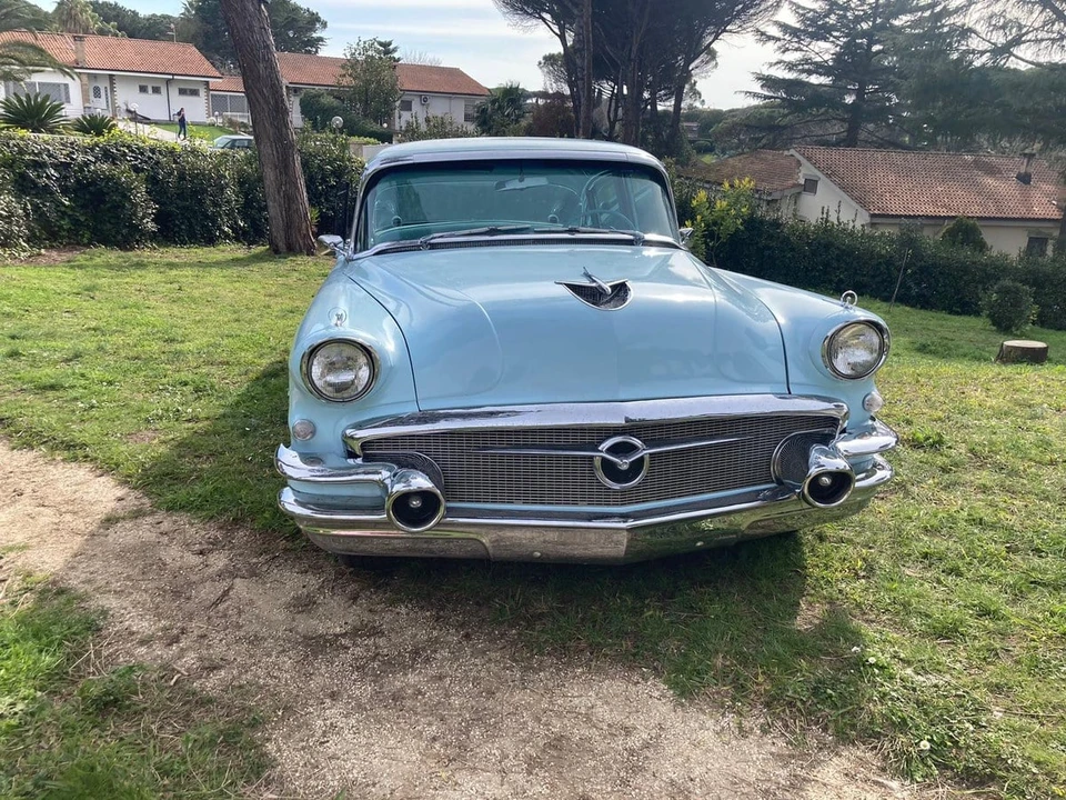 1956 Buick Roadmaster - Image 4 of 30