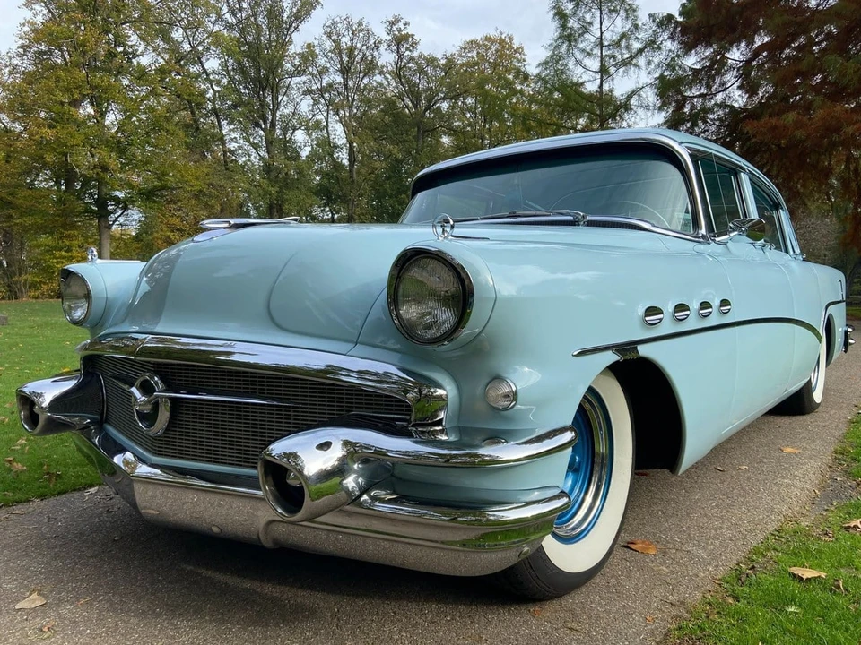 1956 Buick Roadmaster - Image 6 of 30