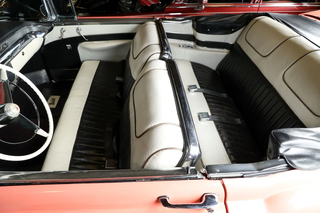 1956 Buick Roadmaster - Image 21 of 31