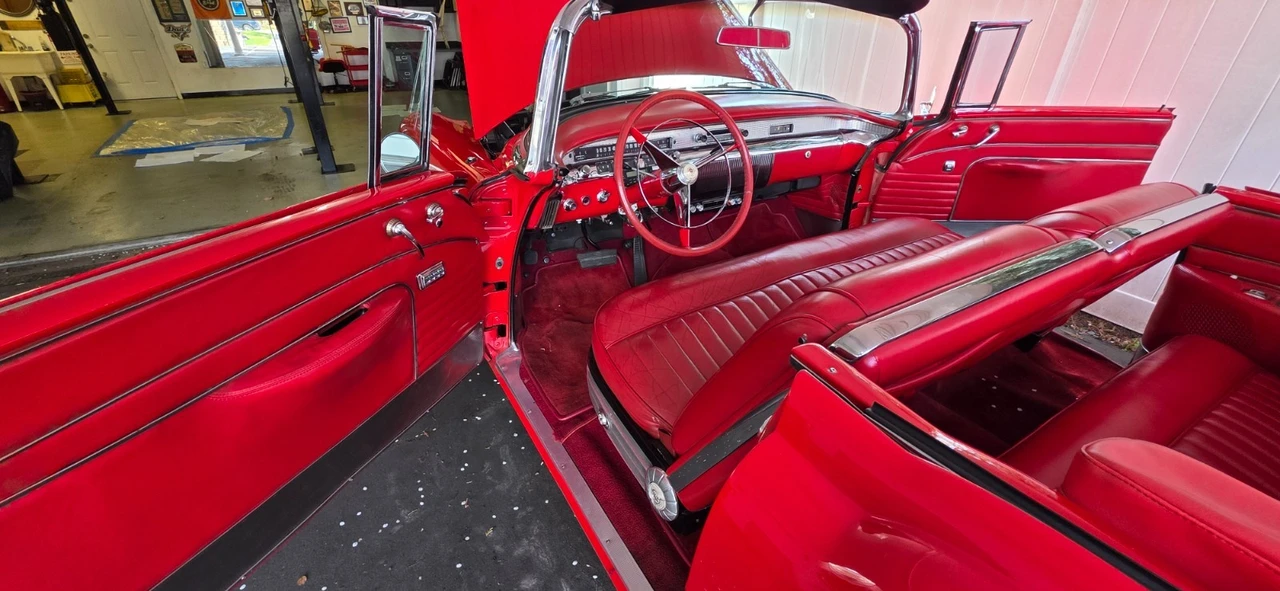 1956 Buick Roadmaster - Image 18 of 31