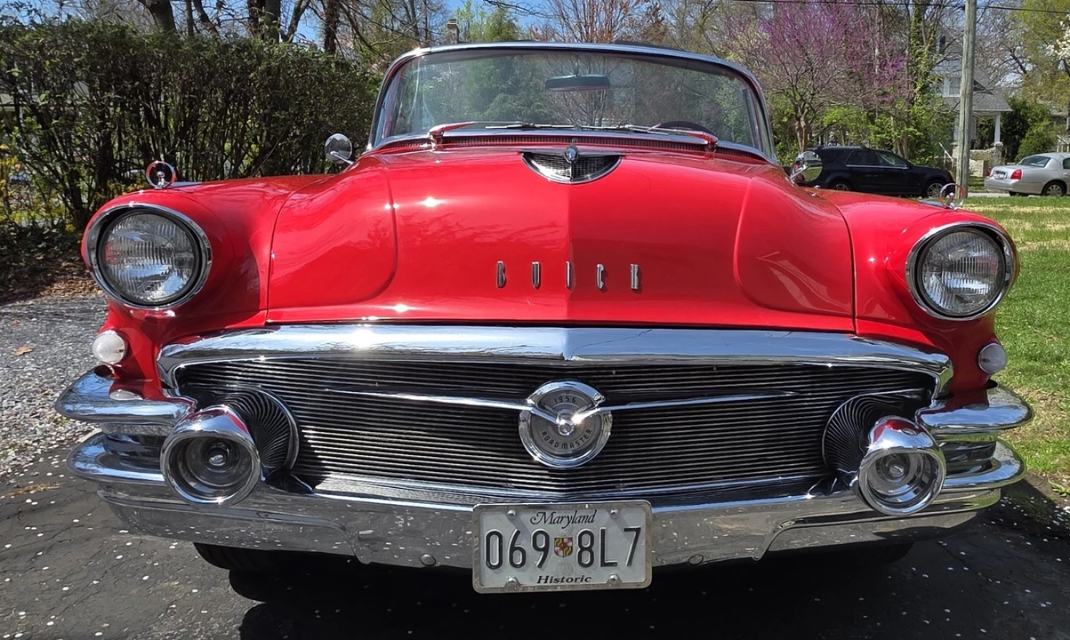 1956 Buick Roadmaster - Image 4 of 31