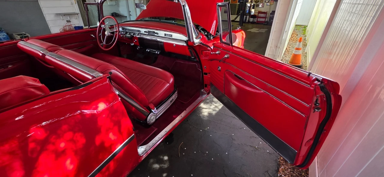 1956 Buick Roadmaster - Image 24 of 31