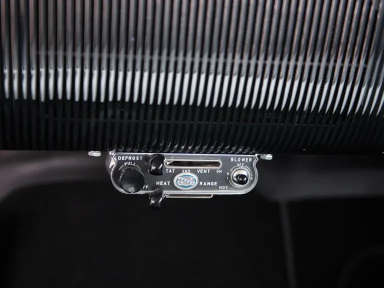 1956 Buick Roadmaster - Image 17 of 31