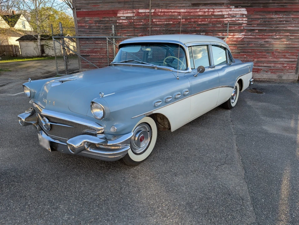1956 Buick Roadmaster - Image 3 of 31