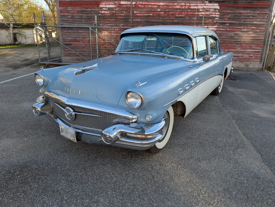 1956 Buick Roadmaster - Image 4 of 31
