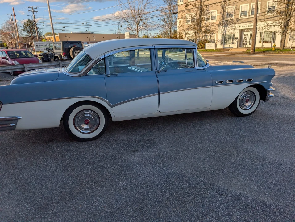 1956 Buick Roadmaster - Image 14 of 31