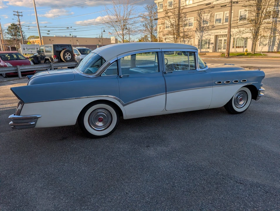 1956 Buick Roadmaster - Image 15 of 31