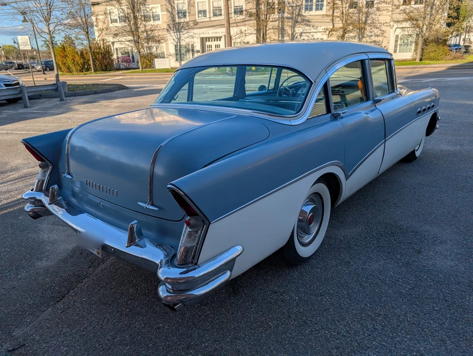 1956 Buick Roadmaster - Image 17 of 31
