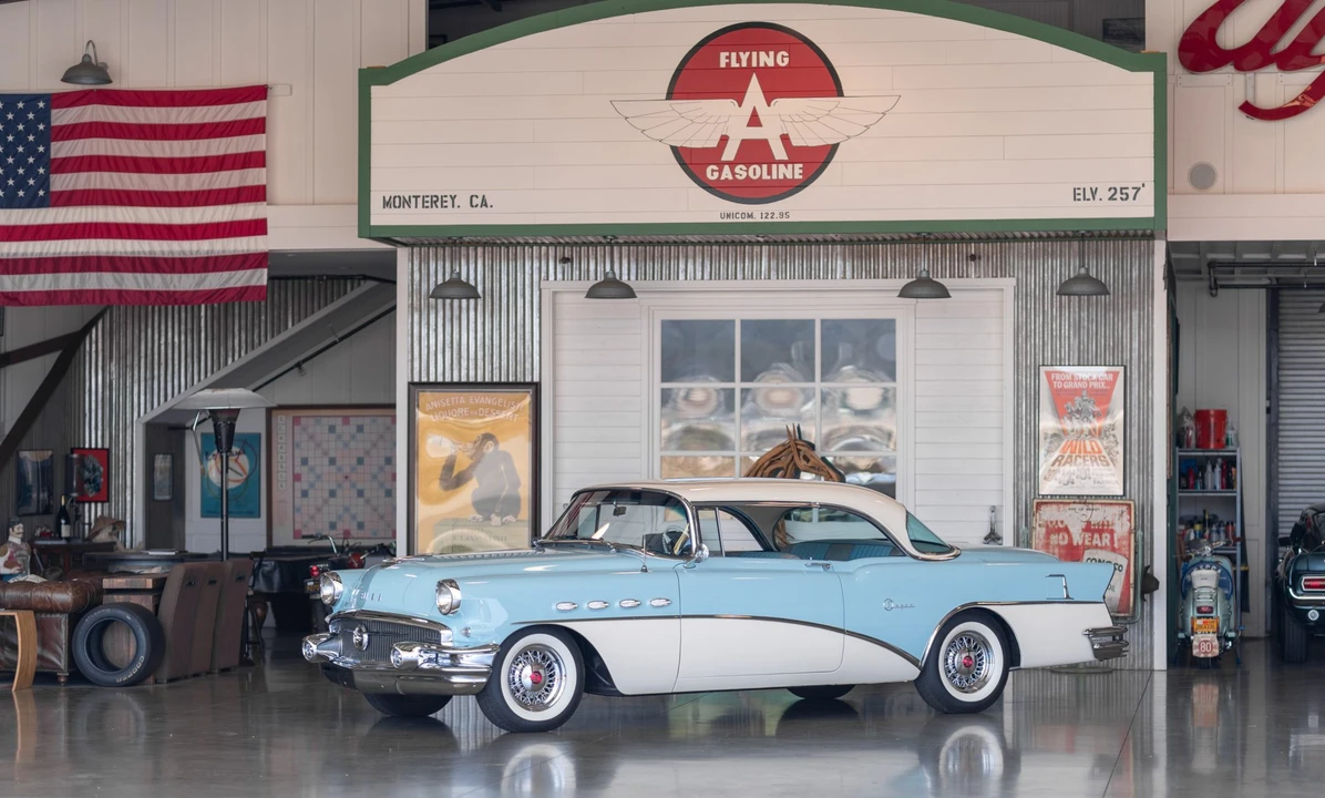 1956 Buick Super - Image 12 of 31
