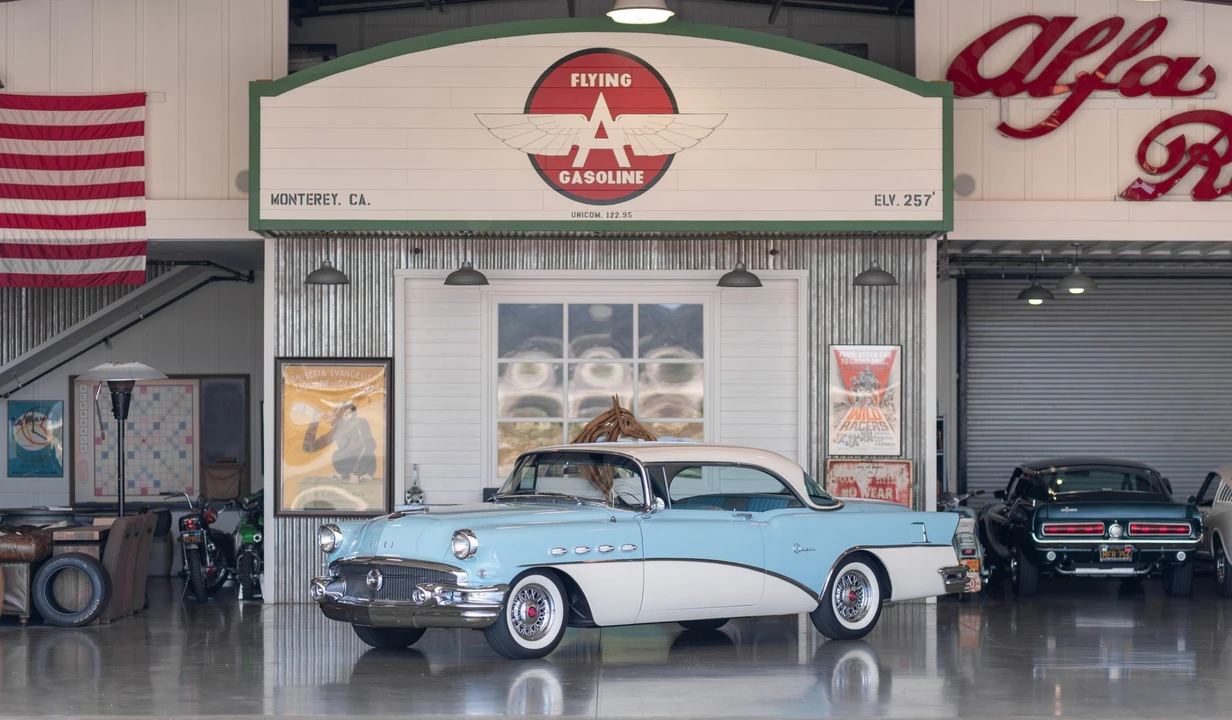1956 Buick Super - Image 13 of 31