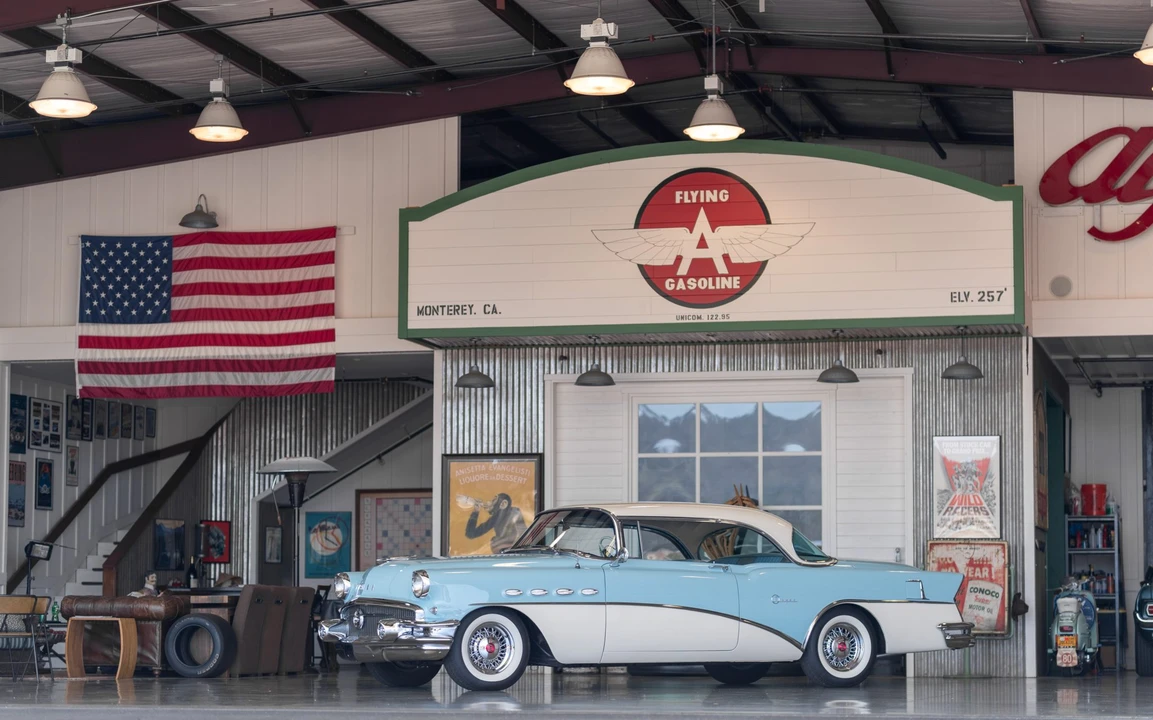1956 Buick Super - Image 14 of 31