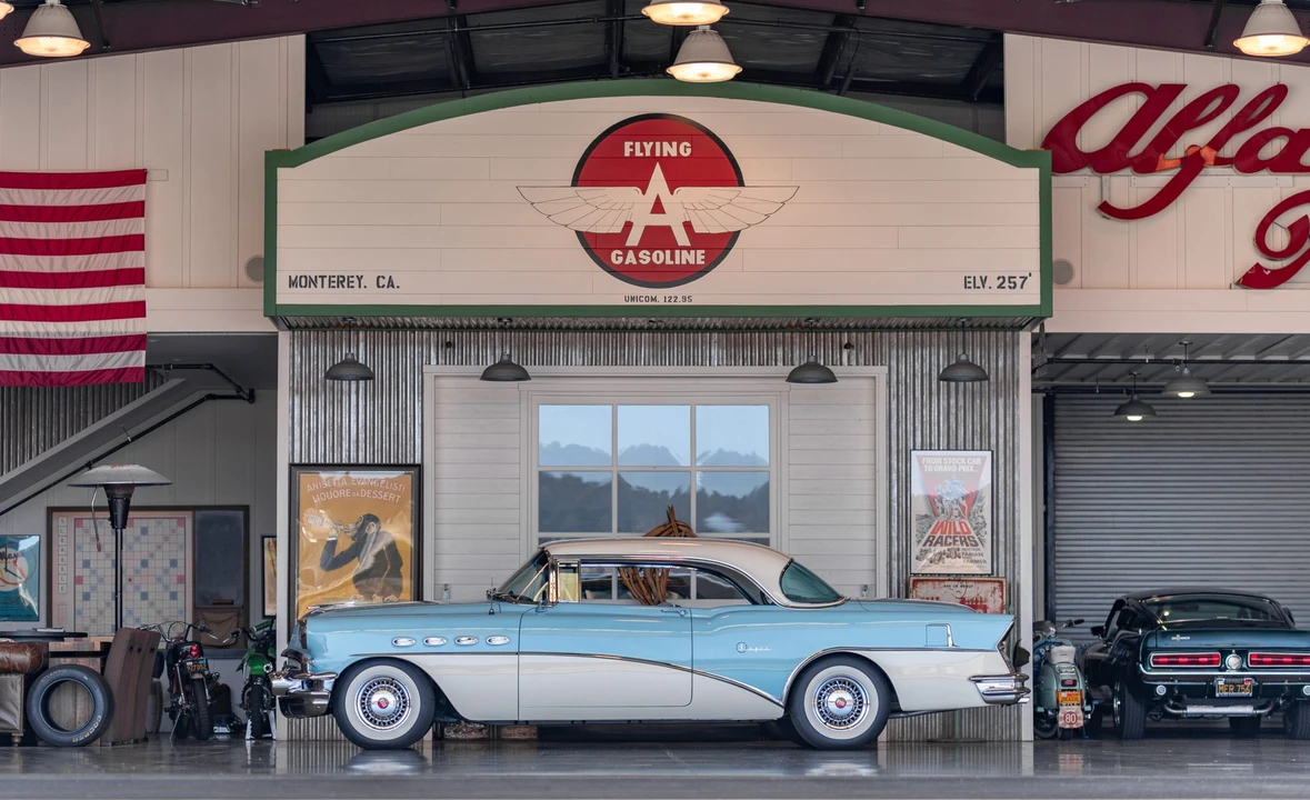 1956 Buick Super - Image 22 of 31