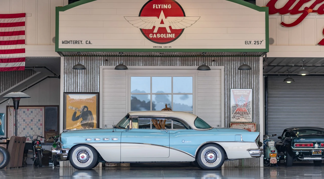 1956 Buick Super - Image 23 of 31