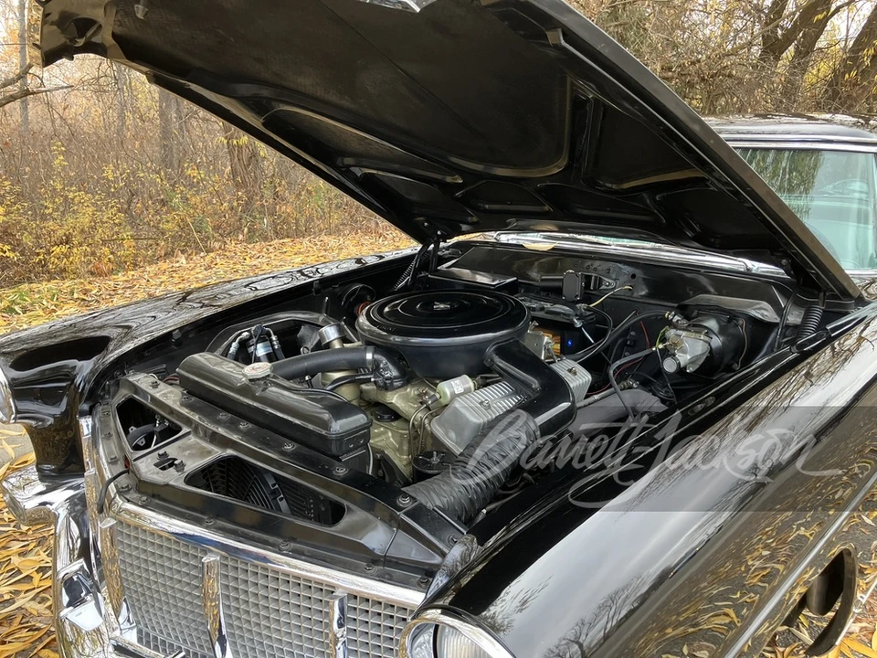 1956 Lincoln Continental Mark II - Image 18 of 20