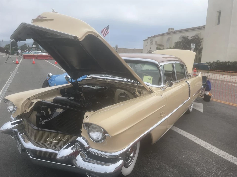 1956 Cadillac Sixty Special - Image 5 of 8
