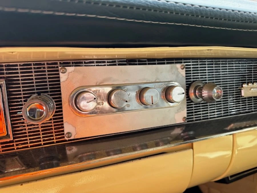 1956 Cadillac DeVille - Image 17 of 23