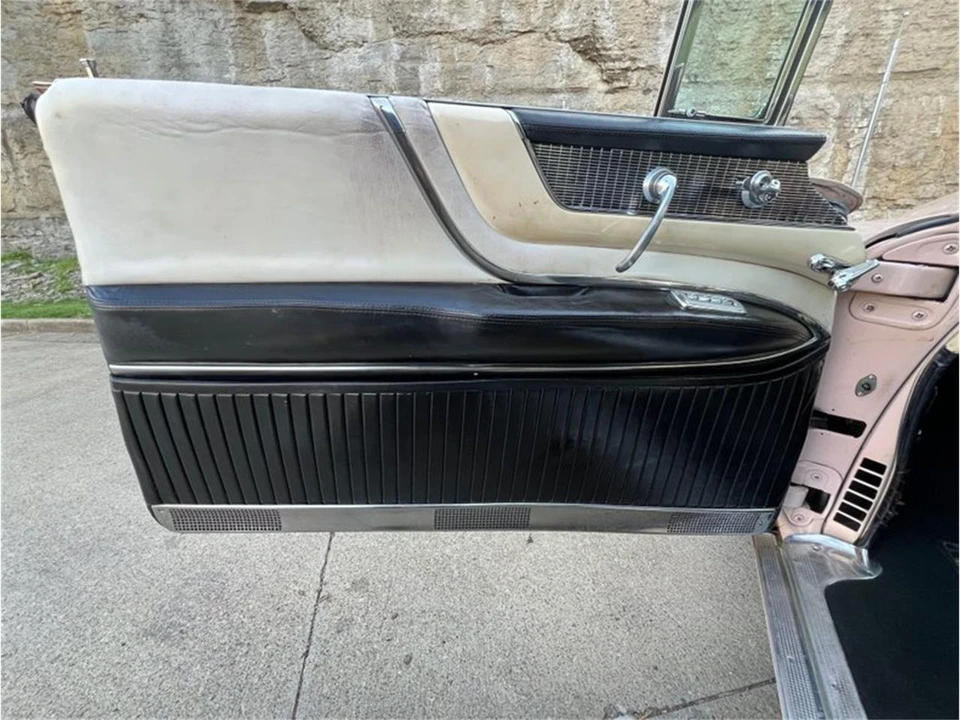 1956 Cadillac Eldorado 2nd Gen - Image 25 of 31