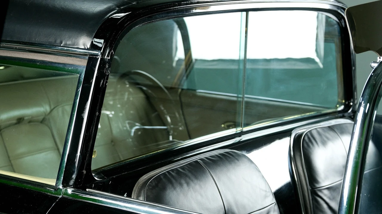 1956 Cadillac Series 62 Eldorado Brougham - Image 29 of 31