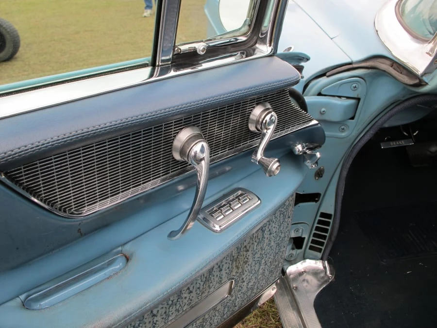 1956 Cadillac Fleetwood - Image 5 of 7