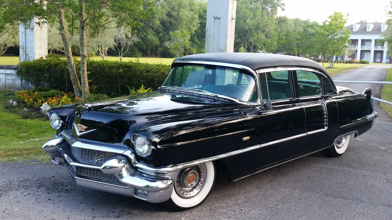 1956 Cadillac Series 62 3rd Gen - Image 4 of 31
