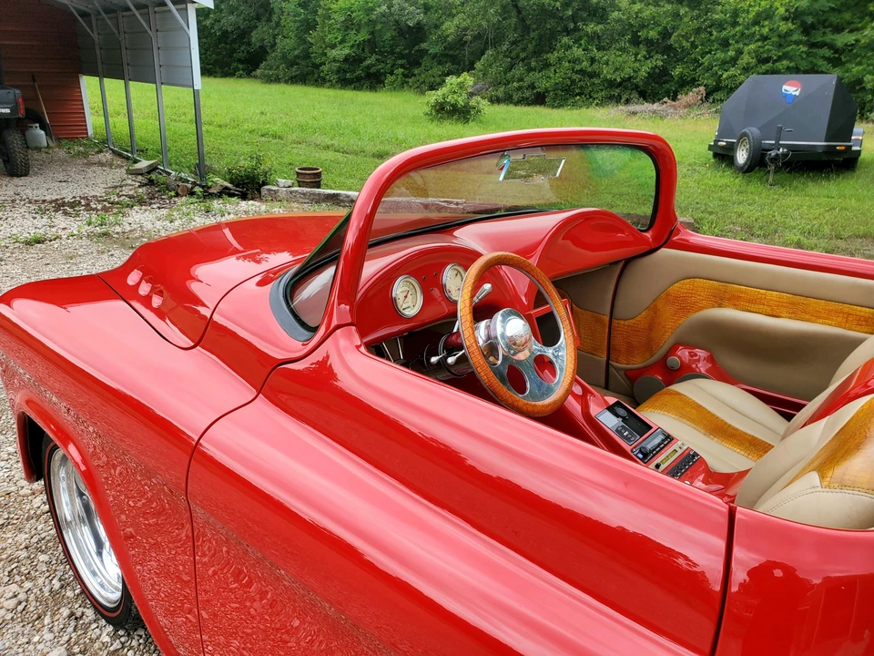 1956 Chevrolet Task Force - Image 17 of 31