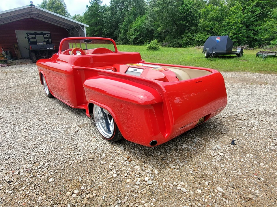 1956 Chevrolet Task Force - Image 10 of 31
