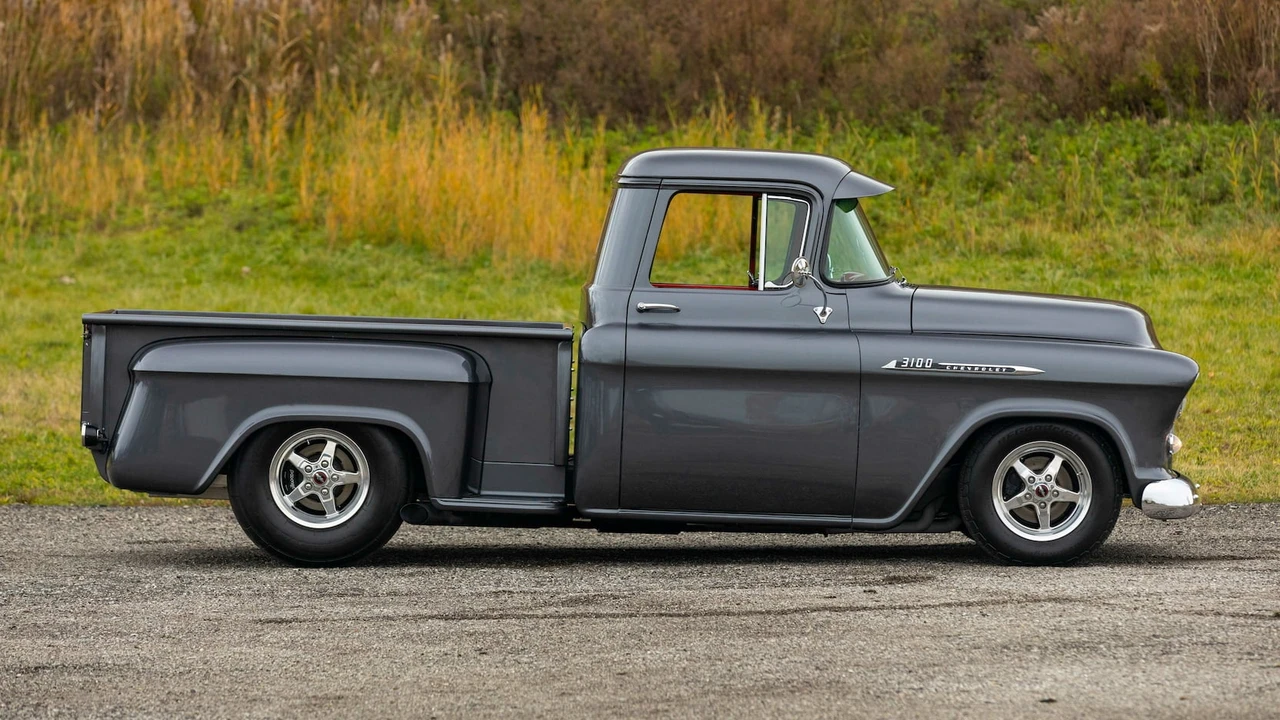 1956 Chevrolet Task Force - Image 8 of 30