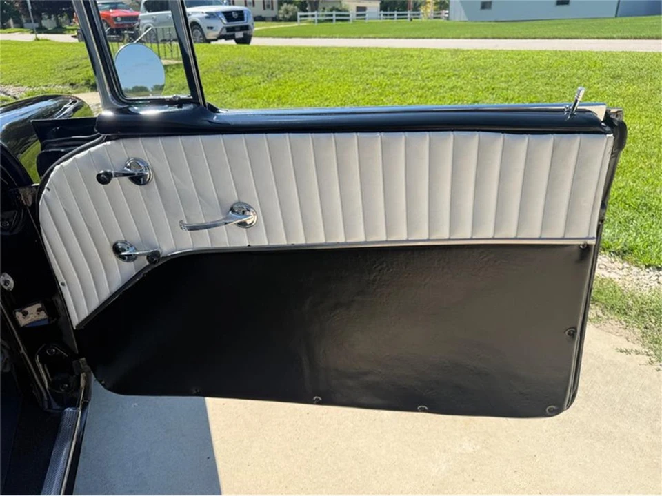 1956 Chevrolet Tri-Five Bel Air 2-Door Hardtop & Coupe - Image 26 of 31