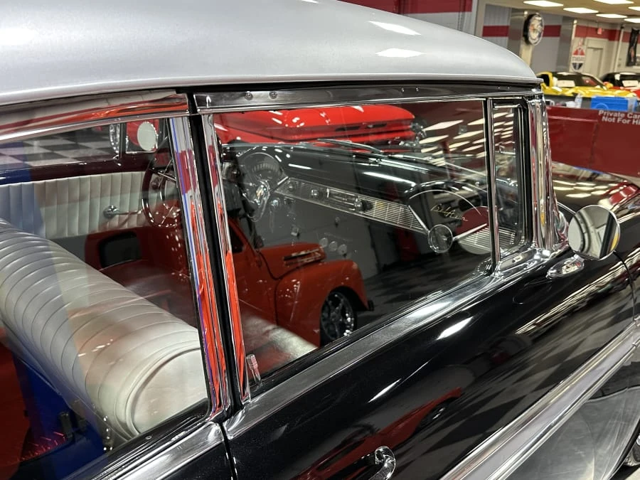 1956 Chevrolet Bel Air - Image 27 of 31