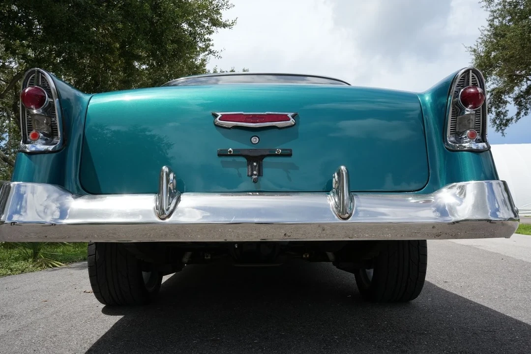 1956 Chevrolet Task Force - Image 21 of 21