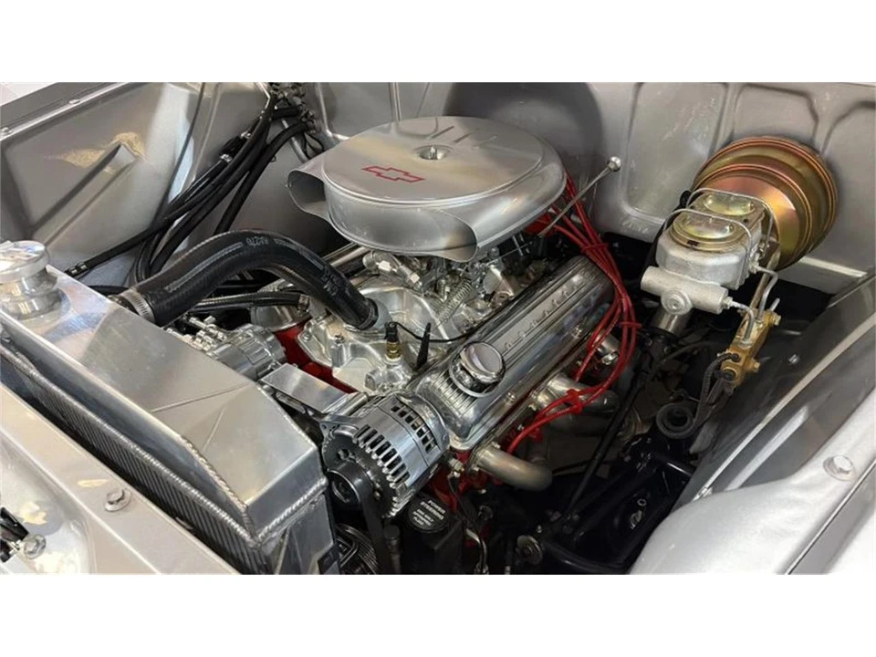 1956 Chevrolet Task Force - Image 15 of 31