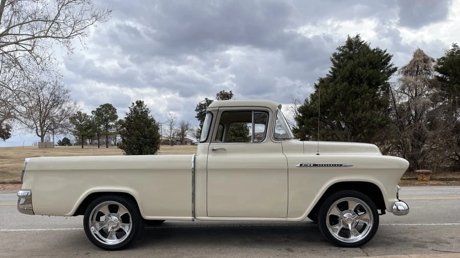 1956 Chevrolet Task Force - Image 10 of 11