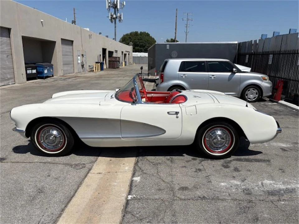 1956 Chevrolet Corvette C1 - Image 2 of 22