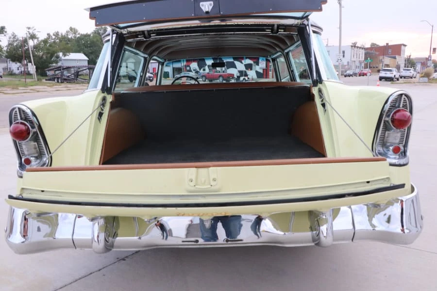1956 Chevrolet Nomad - Image 18 of 29