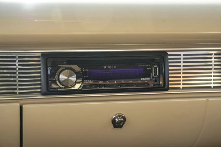 1956 Chevrolet Nomad - Image 30 of 31