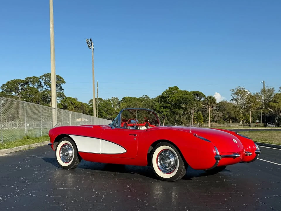 1956 Chevrolet Corvette C1 - Image 13 of 14
