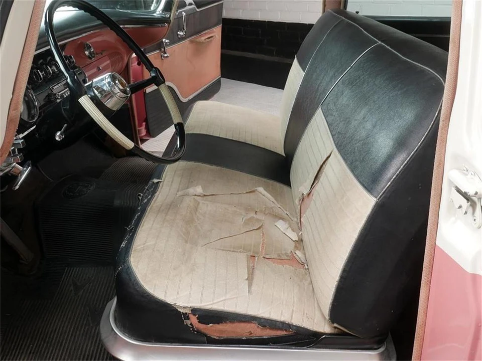 1956 Chrysler New Yorker - Image 25 of 31