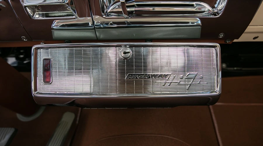 1956 Chrysler New Yorker - Image 25 of 30