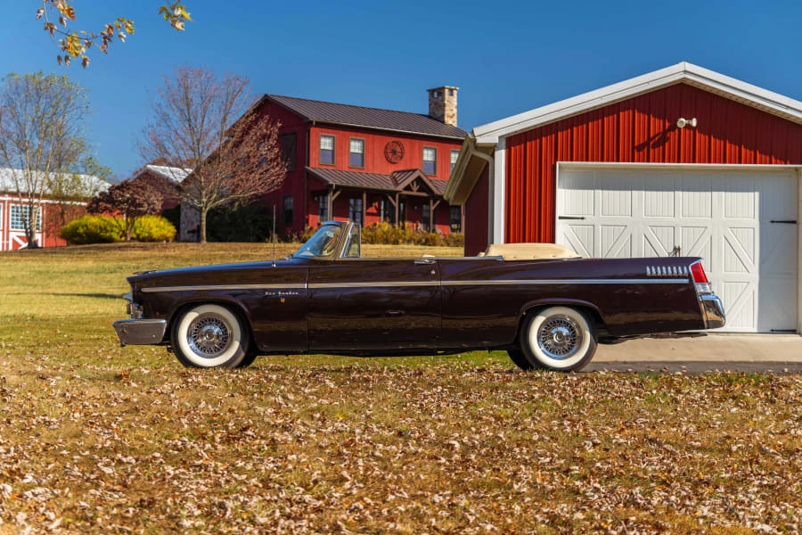 1956 Chrysler New Yorker - Image 2 of 29