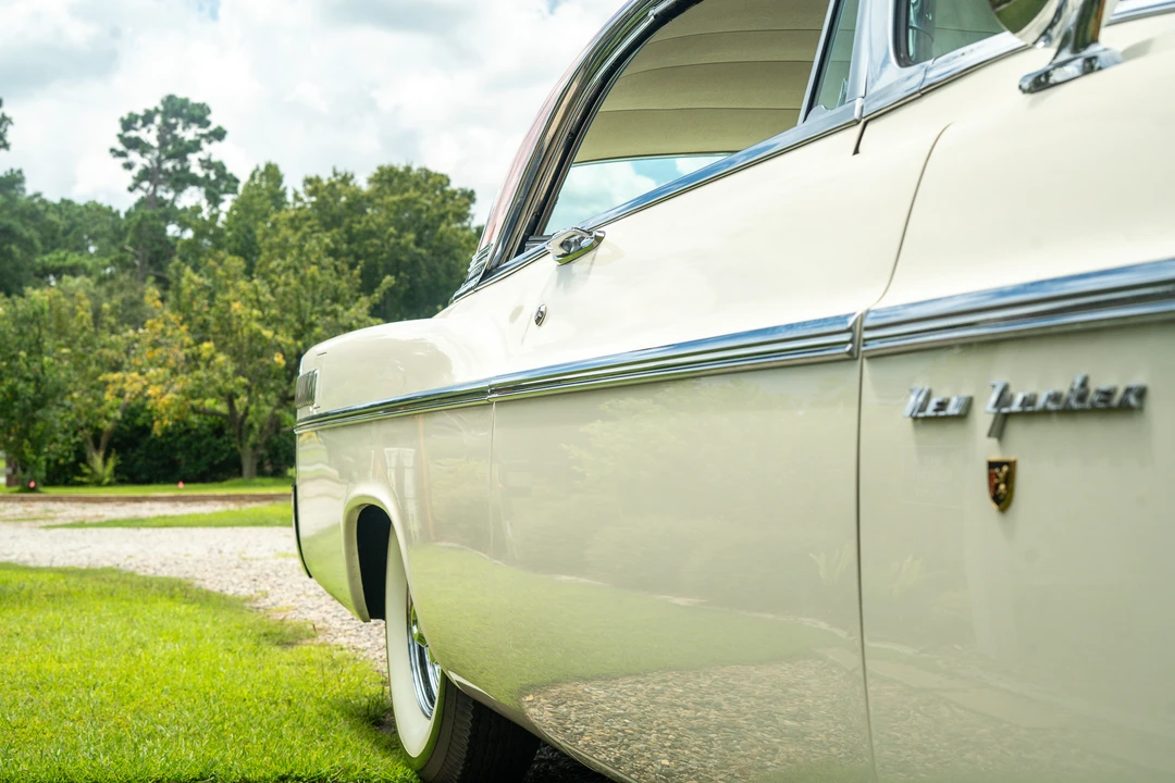 1956 Chrysler New Yorker - Image 24 of 31