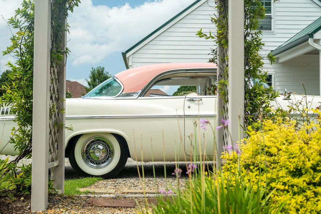 1956 Chrysler New Yorker - Image 25 of 31