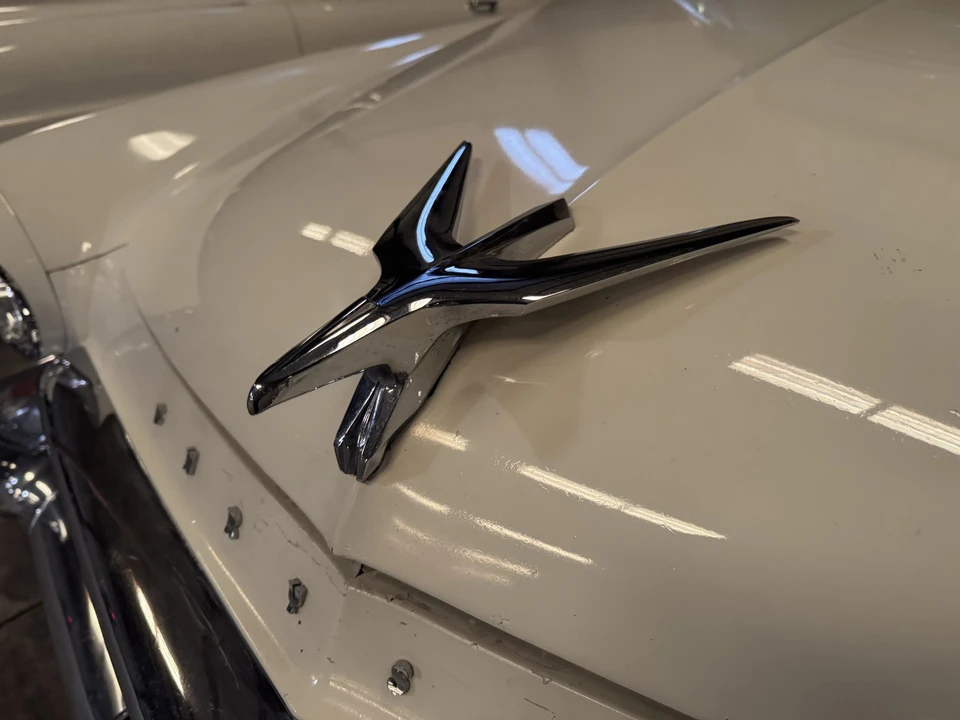 1956 Chrysler New Yorker - Image 24 of 31
