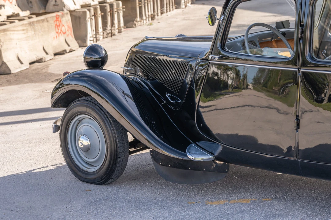 1956 Citroen Traction Avant - Image 19 of 31