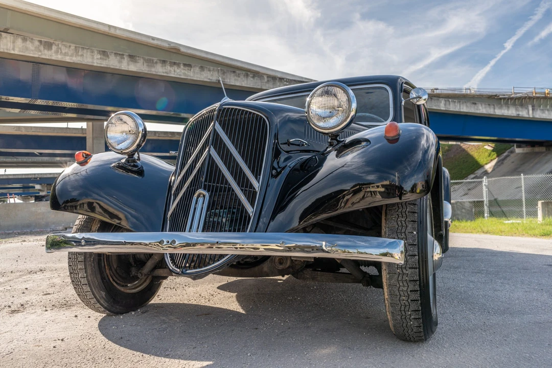 1956 Citroen Traction Avant - Image 12 of 31